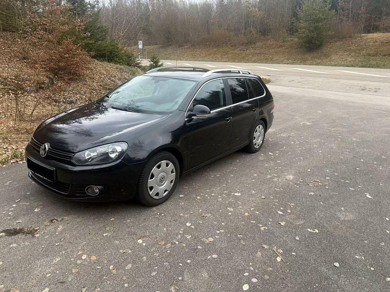 Gebraucht VW Golf VII Highline 140 PS (102 kW) 2013 Schwarz Kombi