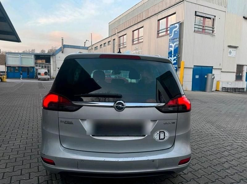 Silber Gebraucht 2015 Opel Zafira Van / Kleinbus | 5.999 € (Fairer Preis) - Bild 1/4