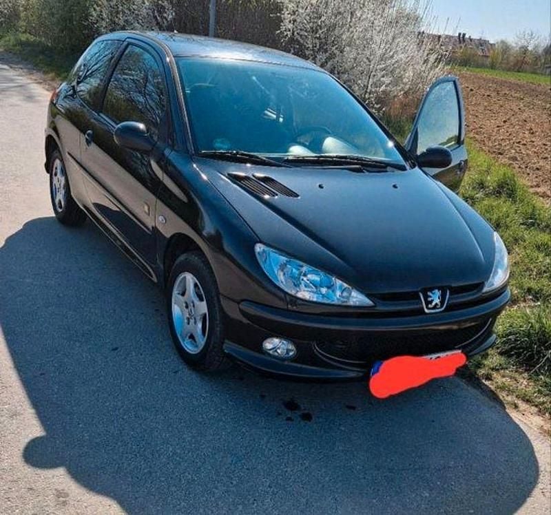 Gebraucht Peugeot 206 75 PS (55 kW) 2007 Schwarz Limousine