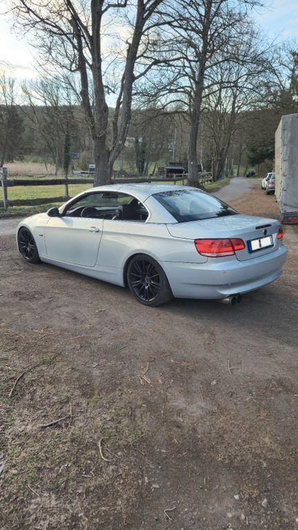 Gebraucht BMW 330 Cabriolet Performance 272 PS (200 kW) 2008 Silber Cabrio