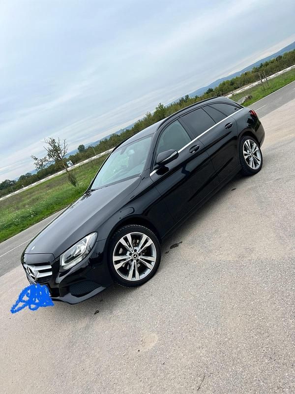 Schwarz Gebraucht 2016 Mercedes C220 Kombi | 12.900 € (Guter Preis) - Bild 1/4