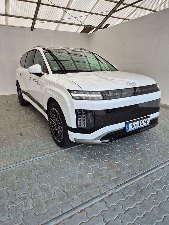 Serenity white / mic Gebraucht 2025 Hyundai Ioniq 6 Limousine | 83.510 € (Teuer) - Bild 1/4