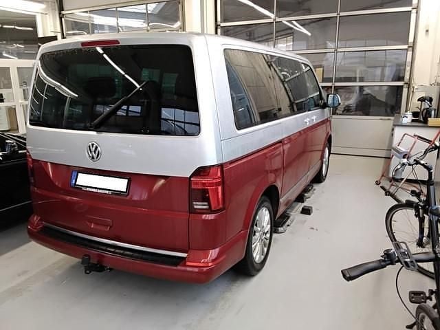 Gebraucht VW Multivan Generation Six 204 PS (150 kW) 2021 Reflexsilber metallic/ fortanaro Van
