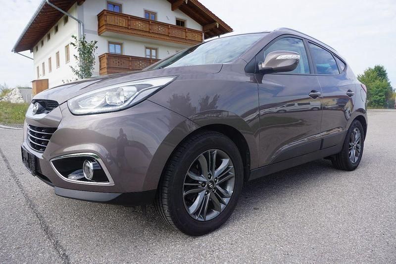 Braun Gebraucht 2014 Hyundai ix35 Style SUV | 9.290 € (Guter Preis) - Bild 1/4