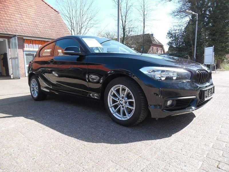 Gebraucht BMW 118 Advantage 150 PS (110 kW) 2015 Schwarz Kleinwagen