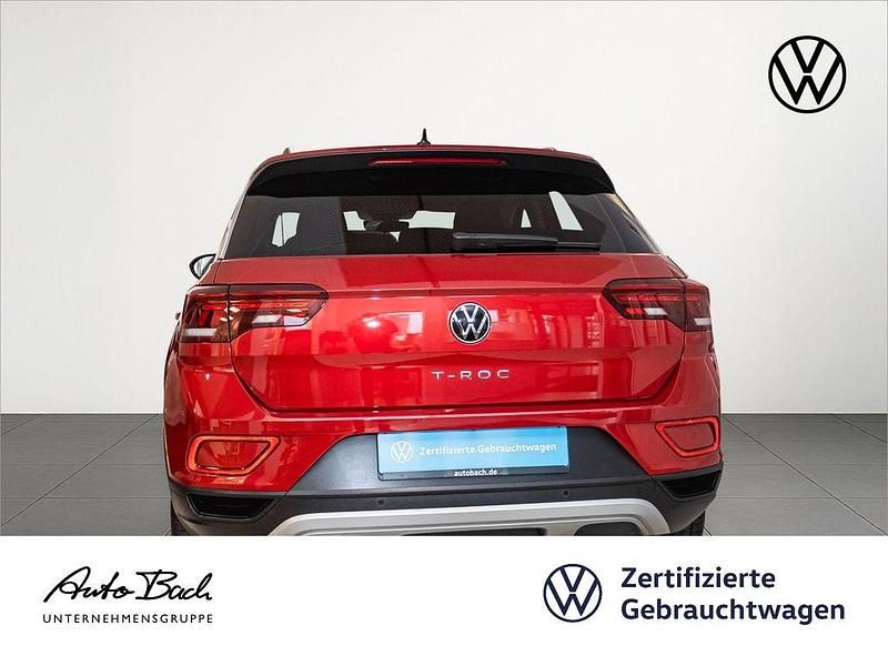 Gebraucht VW T-Roc Move 150 PS (110 kW) 2024 Kings red metallic SUV