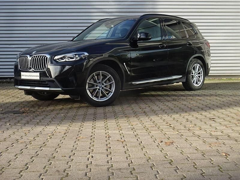 Schwarz Gebraucht 2022 BMW X3 Sport Line SUV | 39.255 € (Fairer Preis) - Bild 1/4