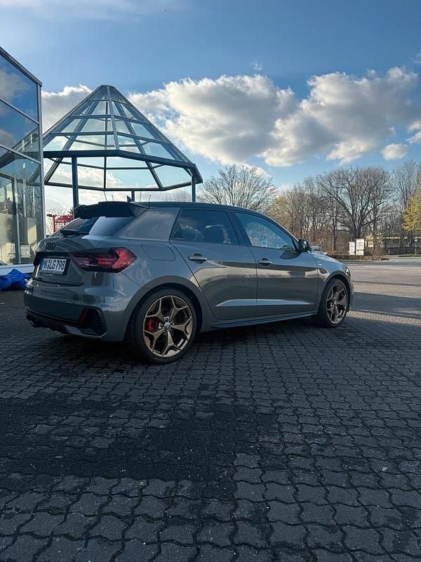 Gebraucht Audi A1 S-Line 200 PS (147 kW) 2020 Grau SUV