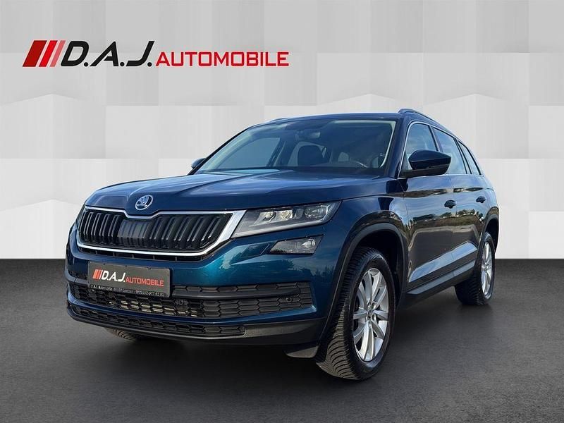Lavablau metallic Gebraucht 2020 Skoda Kodiaq Style SUV | 27.980 € (Fairer Preis) - Bild 1/4