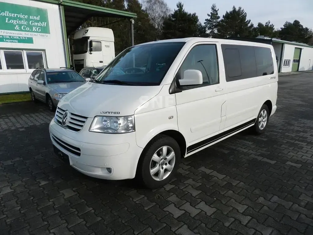 Gebraucht VW T5 United 174 PS (127 kW) 2009 Weiß Van