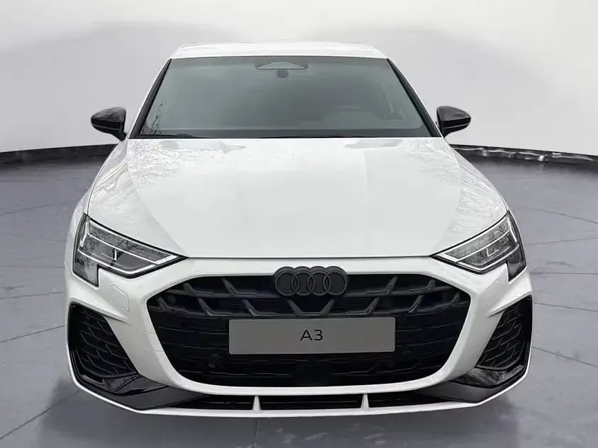 Gebraucht Audi A3 S-Line 177 PS (130 kW) 2026 Weiß Kombi