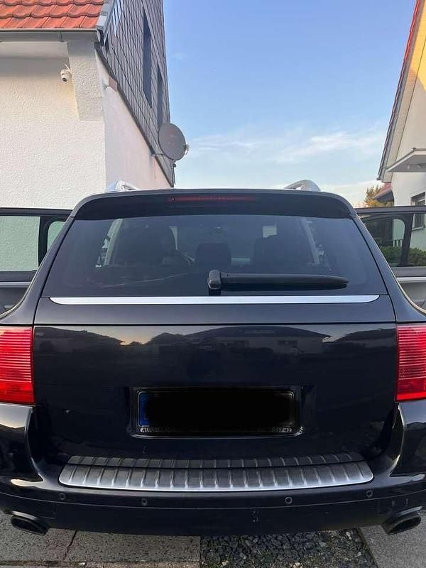 Second-hand Porsche Cayenne 250 CP (183 kW) 2006 Negru SUV