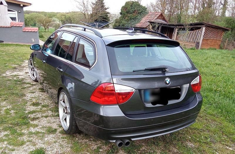 Gebraucht BMW 330 Performance 231 PS (169 kW) 2006 Grau Kombi
