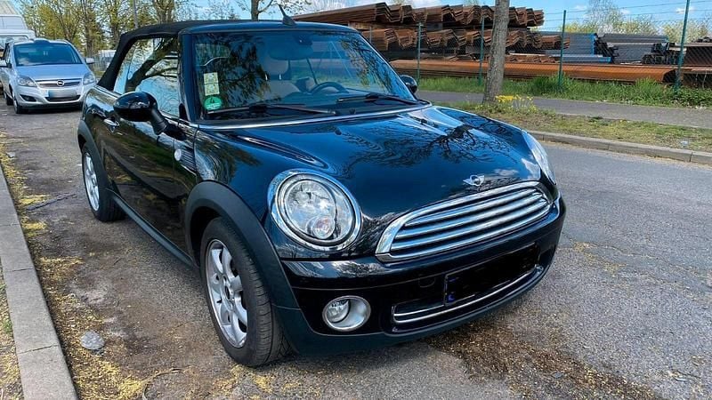 Usado Mini Cooper Cabriolet 120 HP (88 kW) 2009 Preto Cabrios
