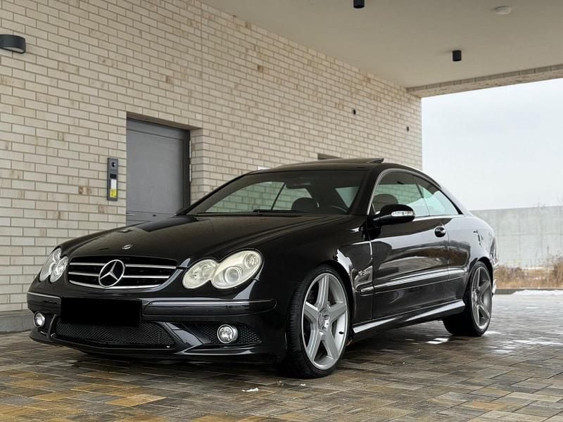 Schwarz Gebraucht 2005 Mercedes CLK55 AMG AMG Coupé | 12.900 € - Bild 1/4