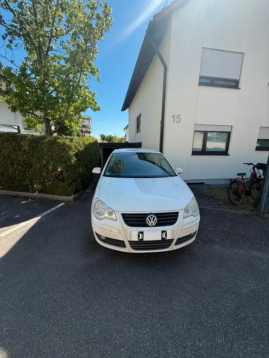 Käytetty VW Polo 54 HP (39 kW) 2007 Valkoinen Viistoperä