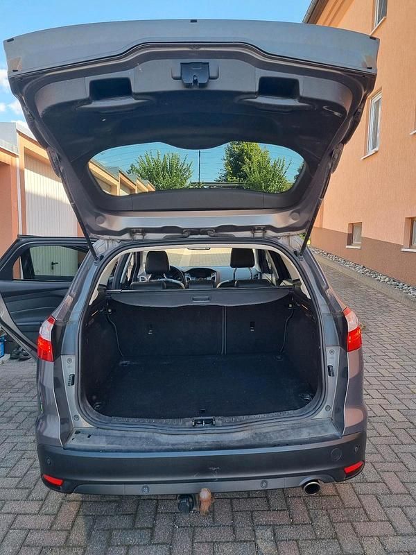 Gebraucht Ford Focus 150 PS (110 kW) 2013 Braun Kombi