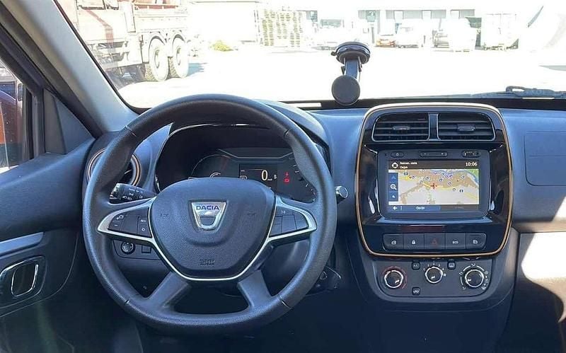 Silber Gebraucht 2021 Dacia Spring Comfort Plus Kleinwagen | 6.850 € (Superpreis) - Bild 1/4