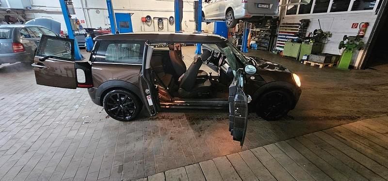 Gebraucht Mini Cooper Clubman 98 PS (72 kW) 2010 Braun Kombi