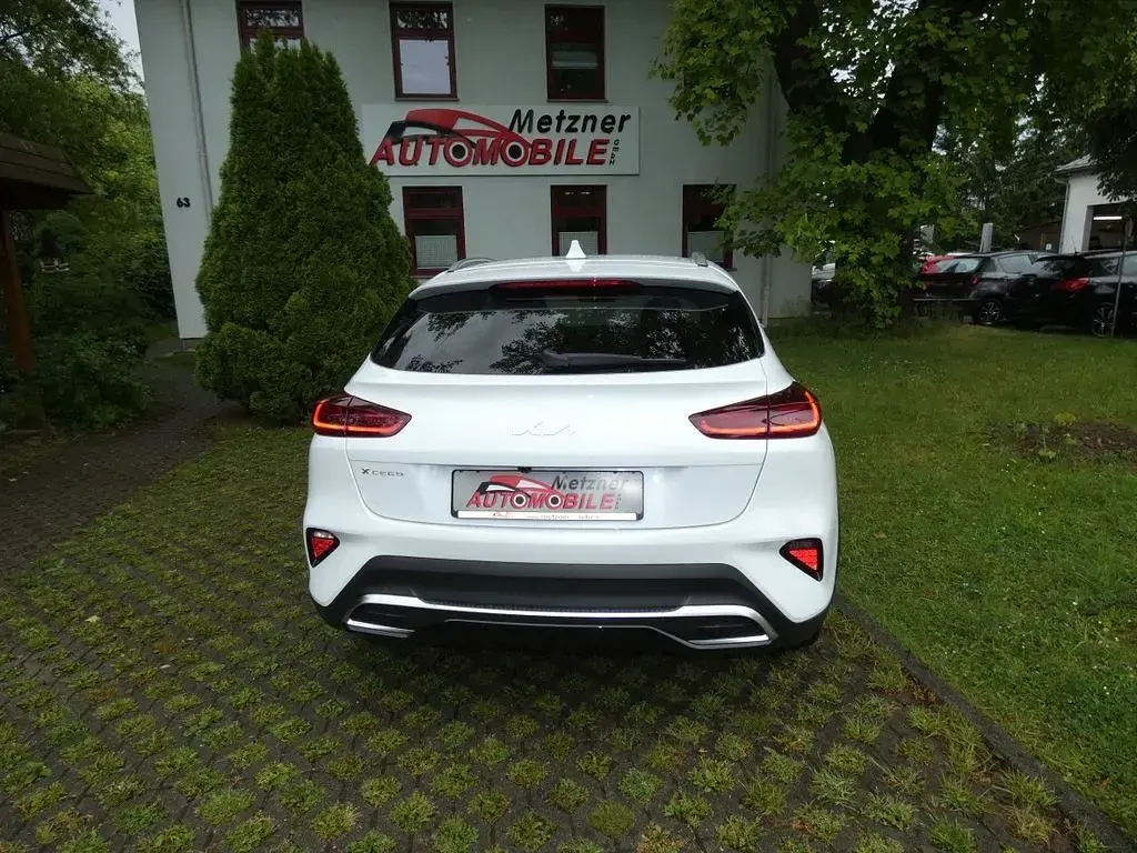 Używany Kia XCeed 140 KM (102 kW) 2025 Biały SUV
