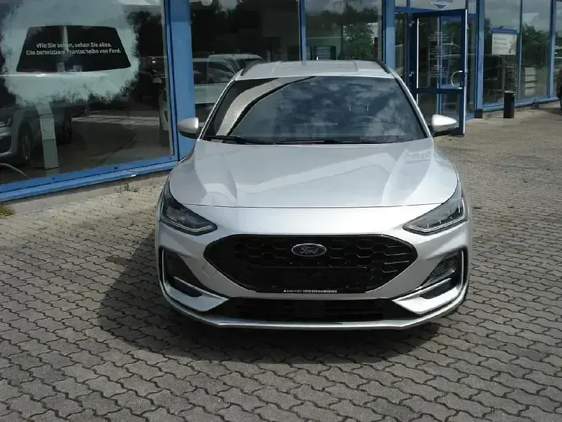 Gebraucht Ford Focus ST-Line X 125 PS (91 kW) 2023 Polarsilber metallic Kombi