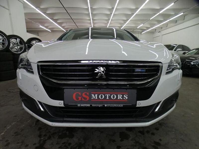 Gebraucht Peugeot 508 Allure 120 PS (88 kW) 2015 Weiß Limousine