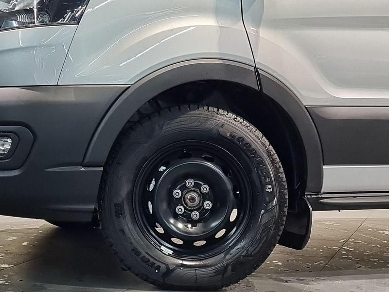 Neu Ford Transit Trend 131 PS (96 kW) 2026 Silber, moondustsilver met. Kombi