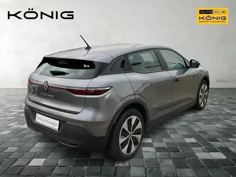 Usado Renault Megane E-Tech Evolution 55 kW (75 HP) 2022 Cinzento Sedan