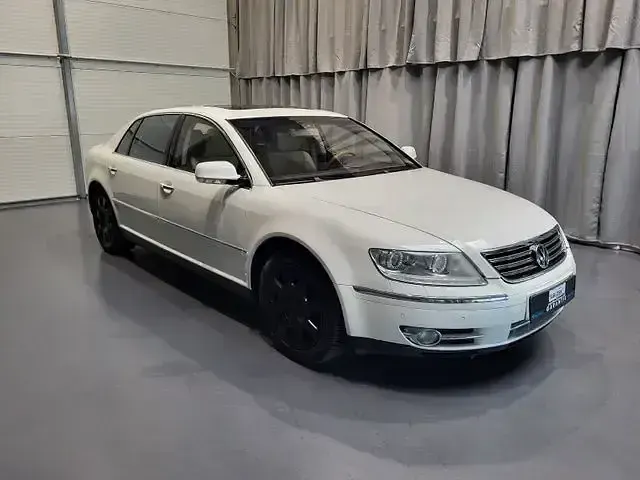 Gebraucht VW Phaeton 335 PS (246 kW) 2010 Weiß Limousine