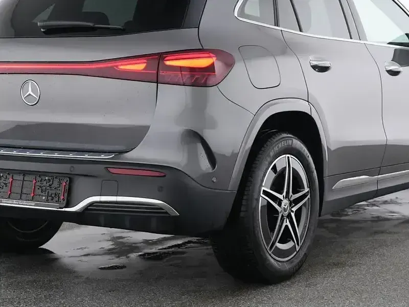 Używany Mercedes EQA250+ AMG 11 kW (15 KM) 2025 Szary SUV
