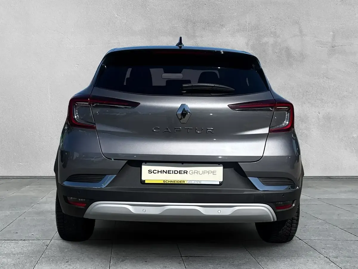 Gebraucht Renault Captur Techno 140 PS (102 kW) 2022 Grau SUV