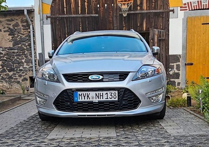 Silber Gebraucht 2013 Ford Mondeo Titanium S Kombi | 11.700 € (Fairer Preis) - Bild 1/4