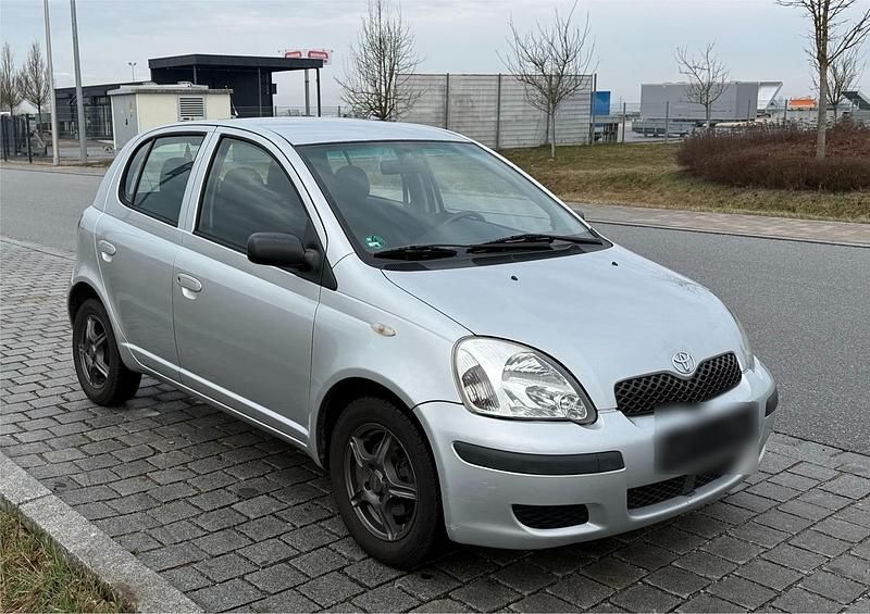 Gebraucht Toyota Yaris 65 PS (47 kW) 2004 Kleinwagen