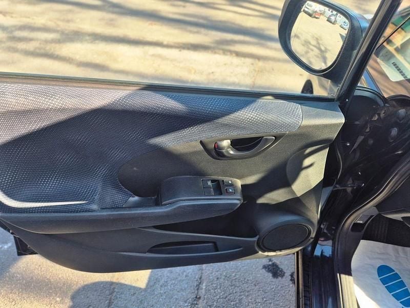 Gebraucht Honda Jazz S 90 PS (66 kW) 2012 Schwarz Kleinwagen