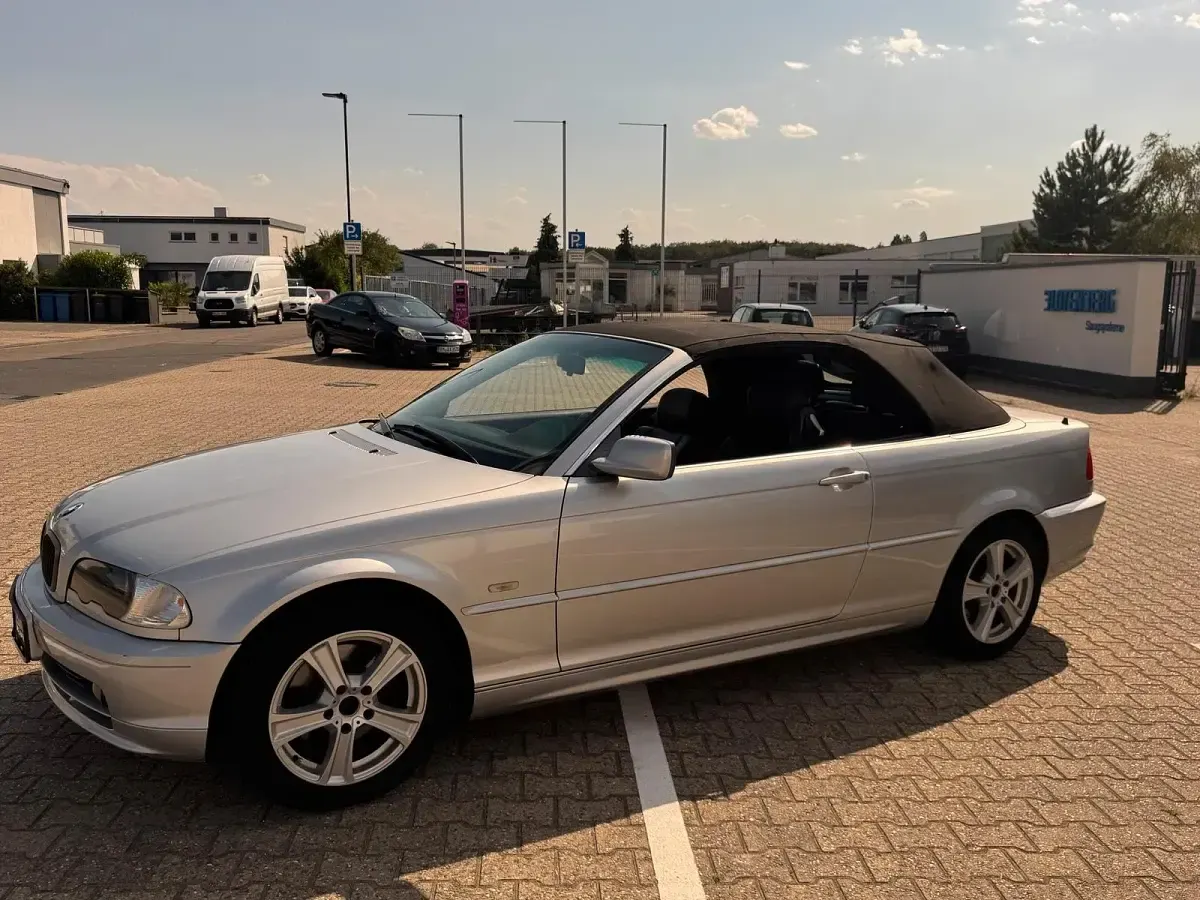 Gebraucht BMW 323 Cabriolet 170 PS (125 kW) 2000 Silber Cabrio