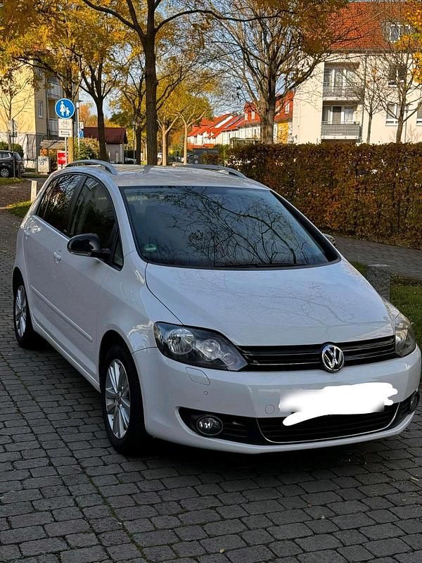 Weiß Gebraucht 2012 VW Golf VII Limousine | 8.899 € (Guter Preis) - Bild 1/4