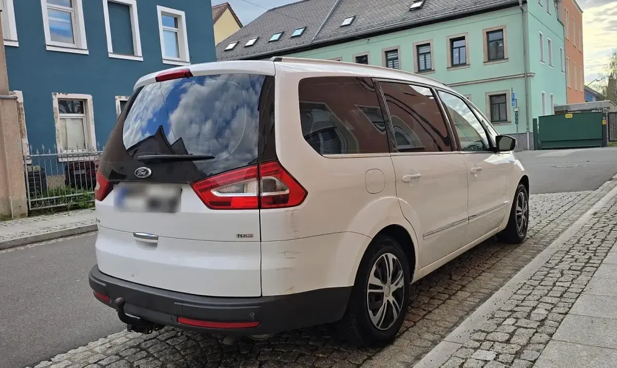 Gebraucht Ford Galaxy 200 PS (147 kW) 2011 Weiß Van / Kleinbus