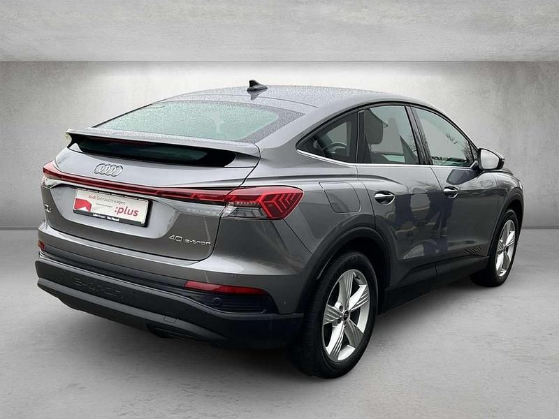 Gebraucht Audi e-tron 150 kW (204 PS) 2023 Taifungrau metallic SUV