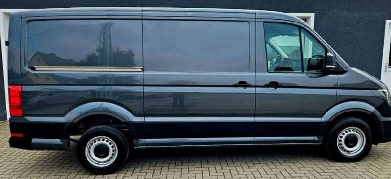 Schwarz Gebraucht 2021 VW Crafter Van | 28.500 € (Fairer Preis) - Bild 1/4
