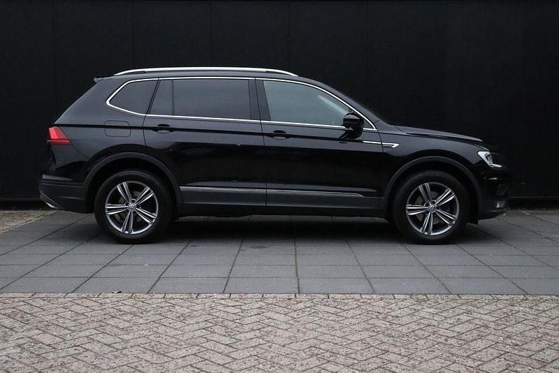 Gebraucht VW Tiguan Allspace Comfortline 150 PS (110 kW) 2019 Schwarz SUV