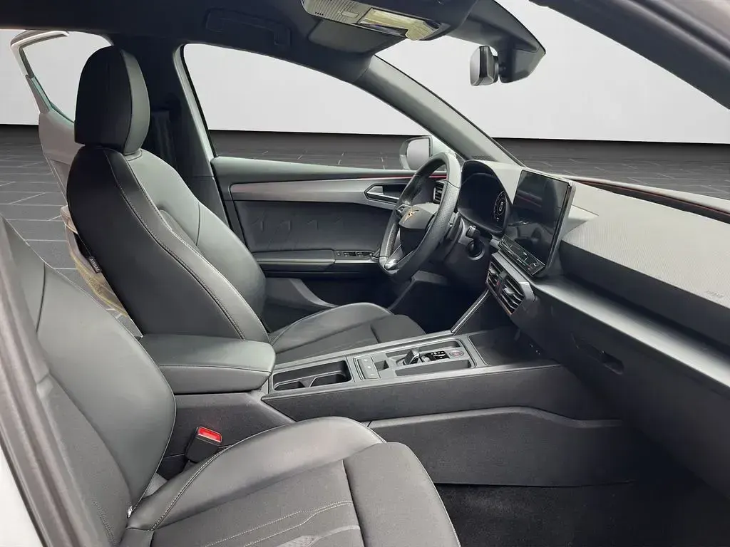 Gebraucht Cupra Leon 150 PS (110 kW) 2023 Nevada weiß metallic (metallic) Limousine