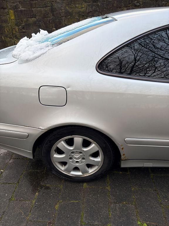 Gebraucht Mercedes CLK200 Avantgarde 163 PS (119 kW) 2001 Silber Coupé