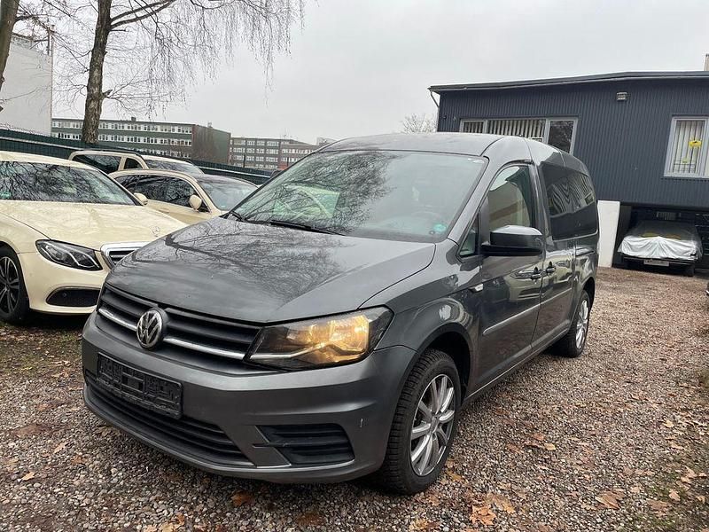 Gebraucht VW Caddy Maxi 102 PS (75 kW) 2016 Grau Van / Kleinbus
