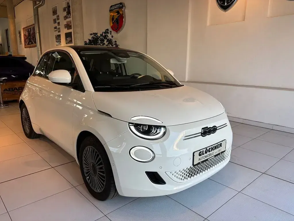 Gebraucht Fiat 500e Icon 86 kW (118 PS) 2021 Weiß Kleinwagen