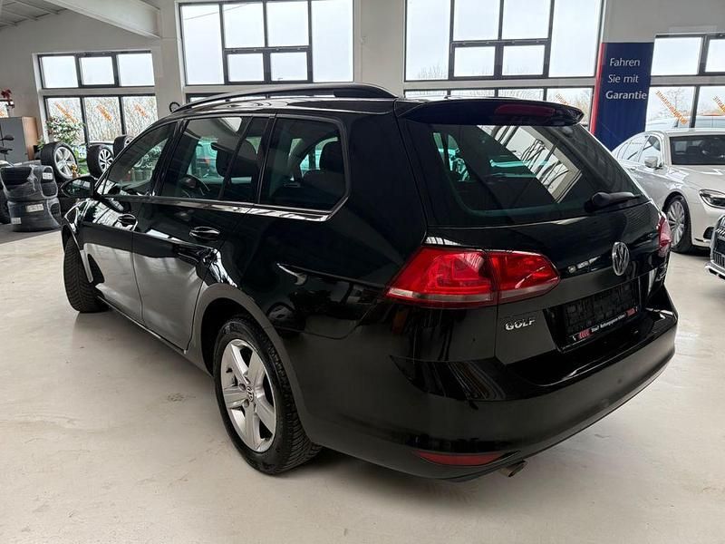 Second-hand VW Golf VII Trendline 110 CP (80 kW) 2016 Negru Break