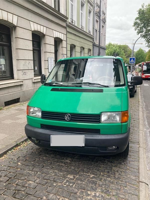 Grün Gebraucht 2000 VW T4 Van | 13.499 € - Bild 1/4