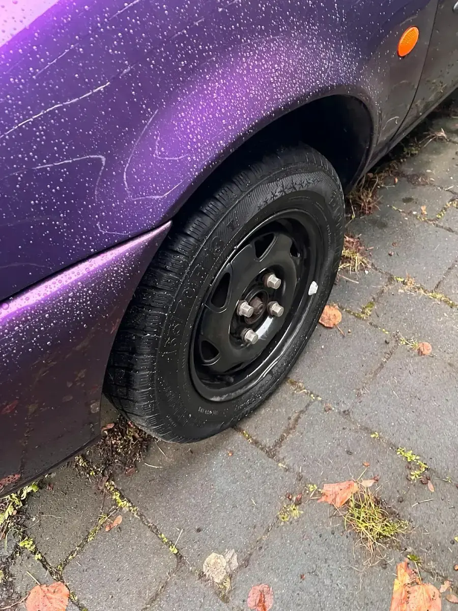 Gebraucht Ford Fiesta 75 PS (55 kW) 1999 Violet Kleinwagen