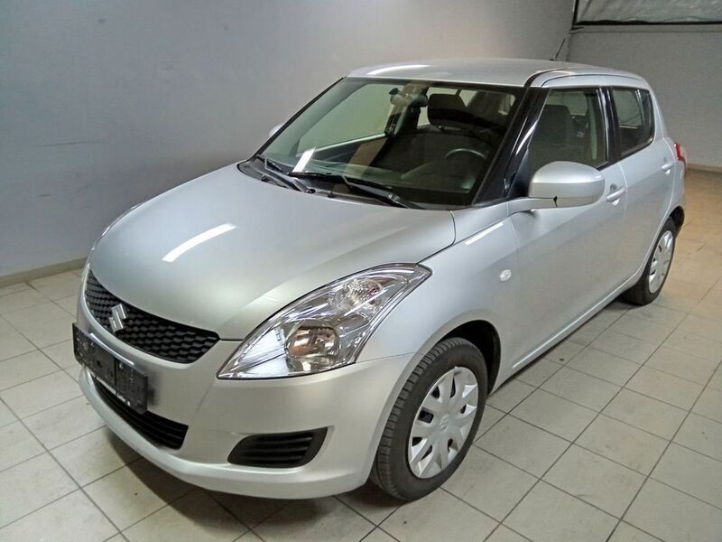 Silber Gebraucht 2012 Suzuki Swift Club Limousine | 6.900 € (Fairer Preis) - Bild 1/4