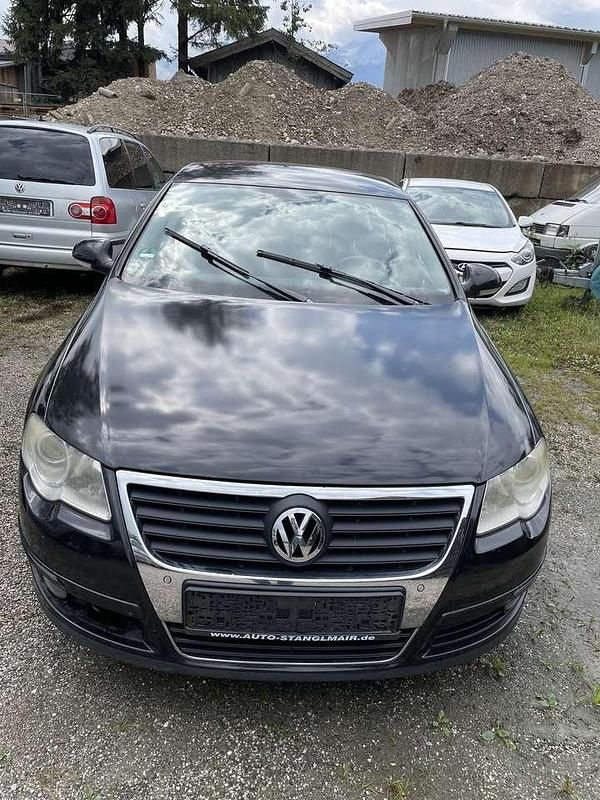 Schwarz Gebraucht 2008 VW Passat Trendline Limousine | 950 € - Bild 1/4