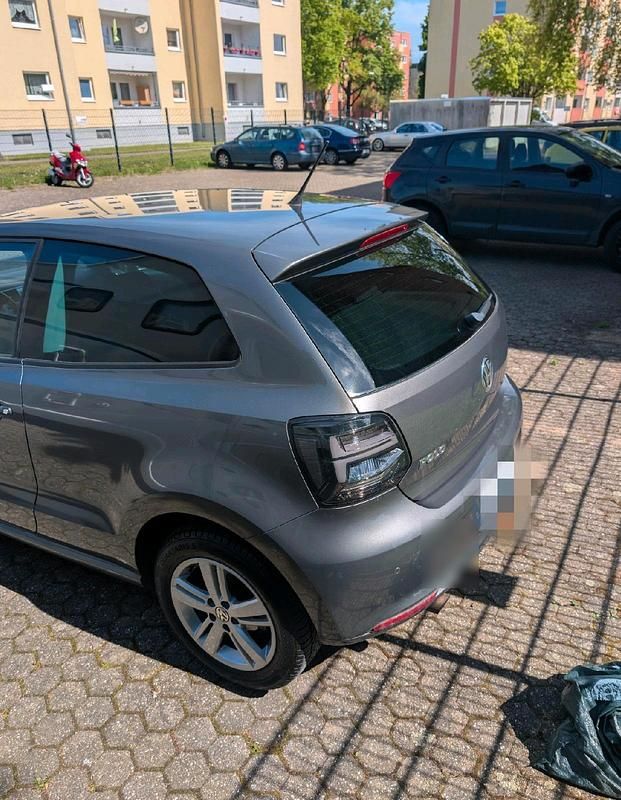 Gebraucht VW Polo Match 105 PS (77 kW) 2012 Grau Kleinwagen